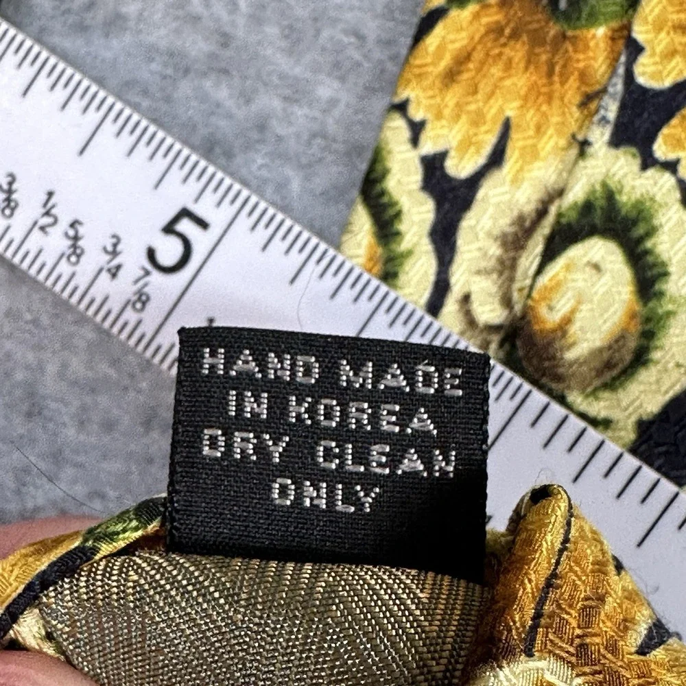 Playboy Archives Neck Tie Yellow Flowers Faces 100% Silk Blue Teal 55x4in